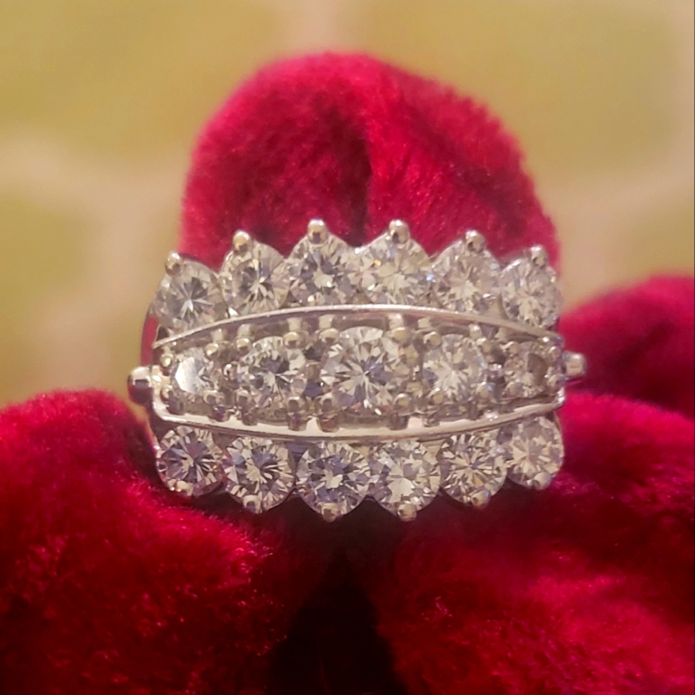 Beautiful vintage 3 row diamond ring. 14K white gold, approx 2k of diamonds.